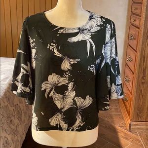Miki size Med blouse